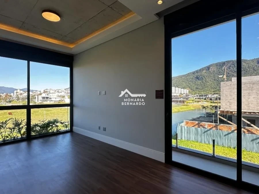 Casa em Pedra Branca, Palhoça. 3 quartos, 284m². Imagem 23 de 33