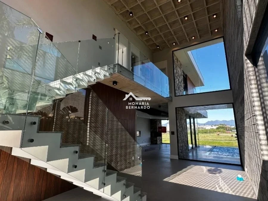 Casa em Pedra Branca, Palhoça. 3 quartos, 284m². Imagem 9 de 33