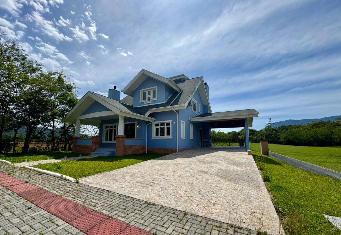 Casa em Sul do Rio, Santo Amaro da Imperatriz. 3 quartos, 245m². Imagem 1 de 43