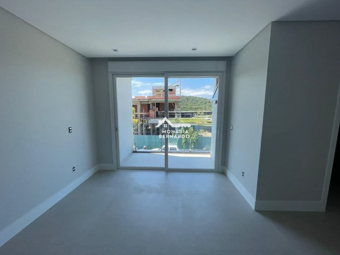 Casa em Pedra Branca, Palhoça. 3 quartos, 263m². Imagem 10 de 32