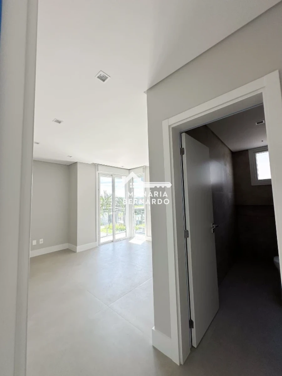 Casa em Pedra Branca, Palhoça. 3 quartos, 263m². Imagem 18 de 32