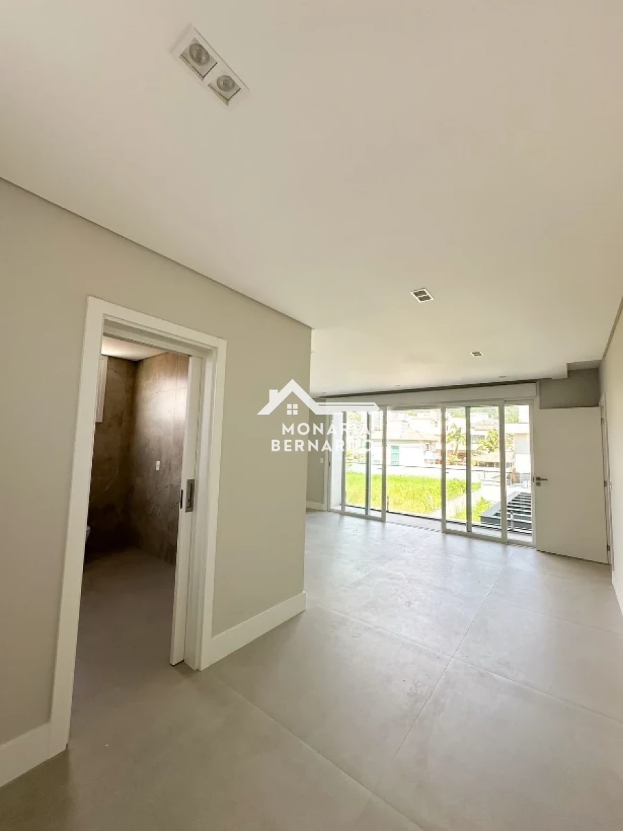 Casa em Pedra Branca, Palhoça. 3 quartos, 263m². Imagem 19 de 32