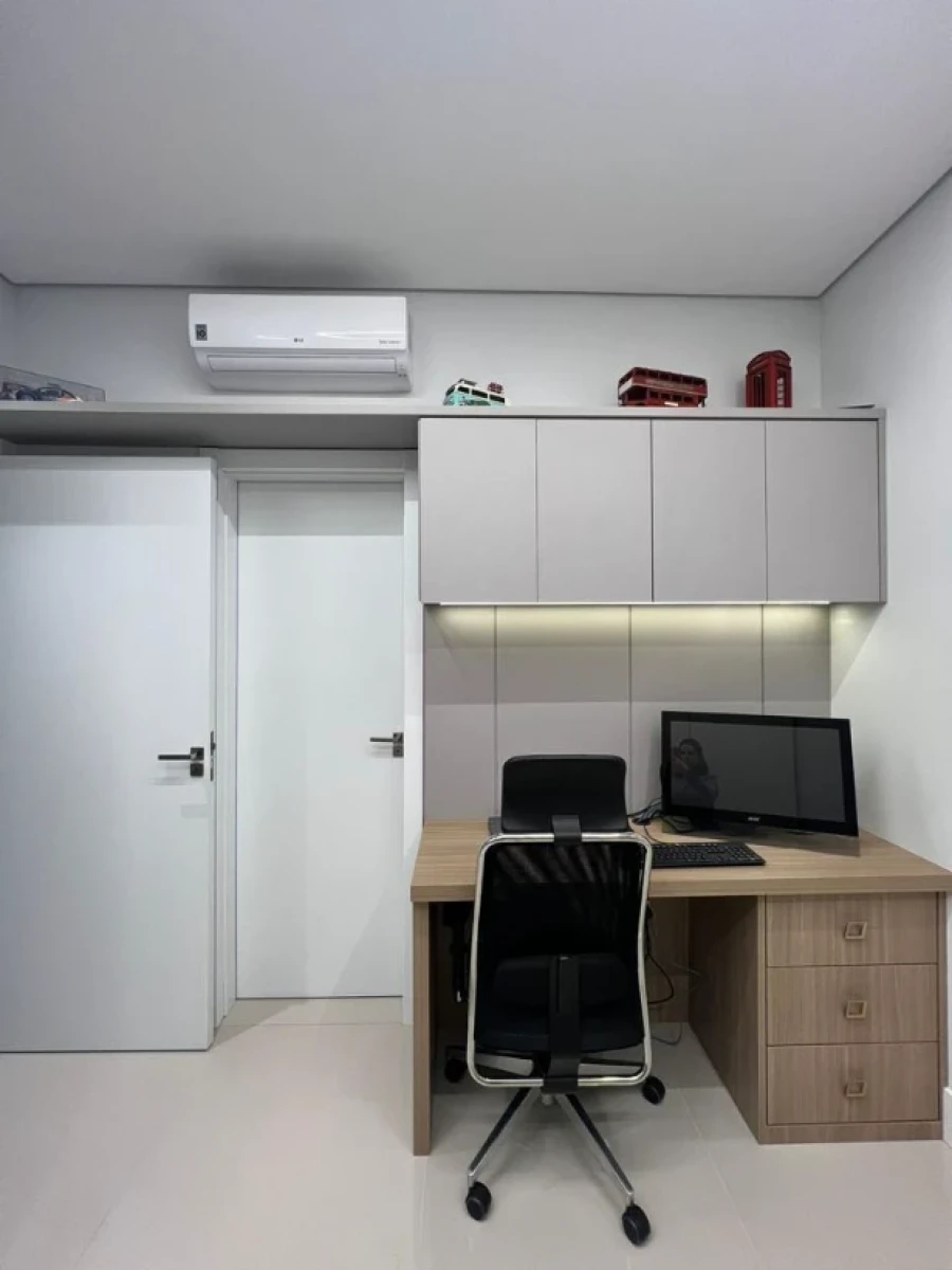 Cobertura em Barreiros, São José. 3 quartos, 215m². Imagem 10 de 29