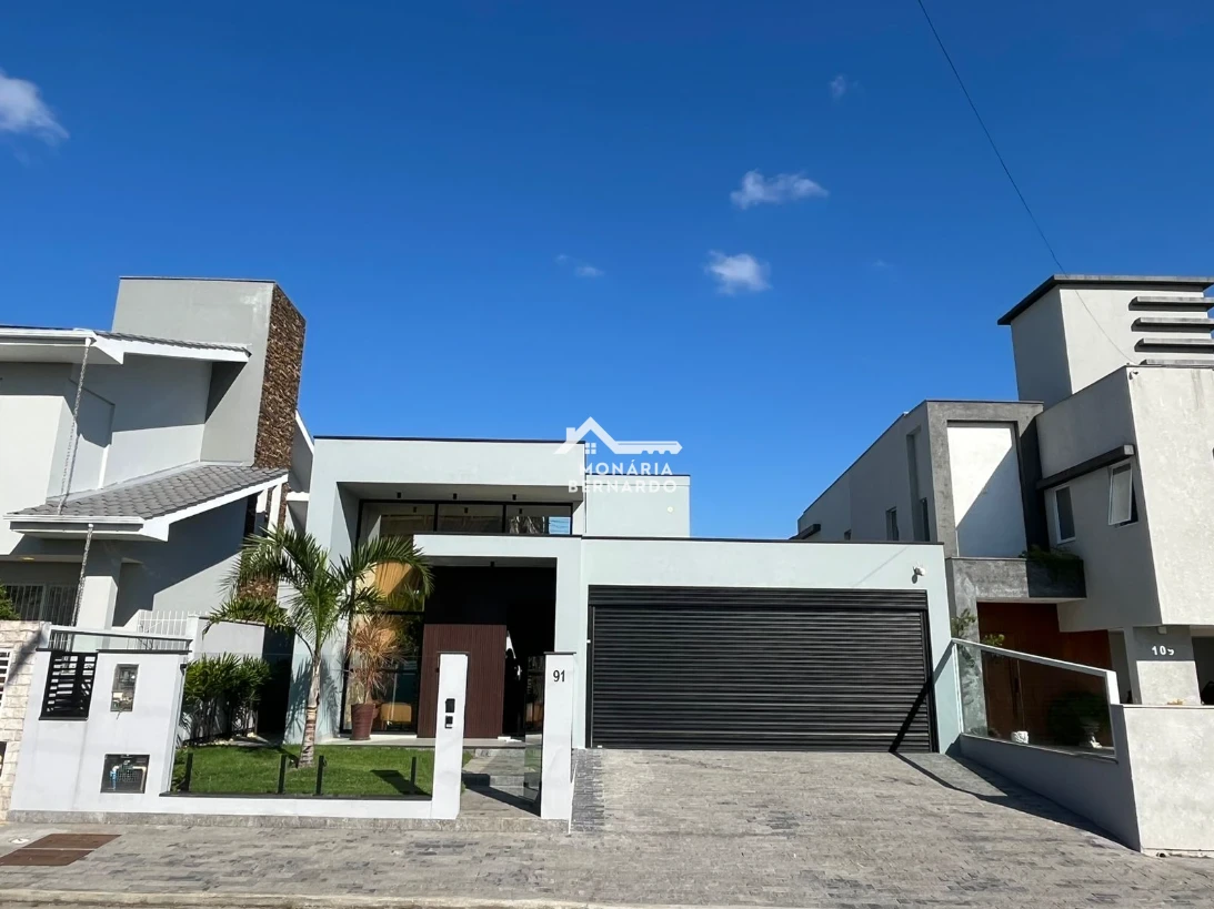 Casa em Pedra Branca, Palhoça. 3 quartos, 165m². Imagem 1 de 23