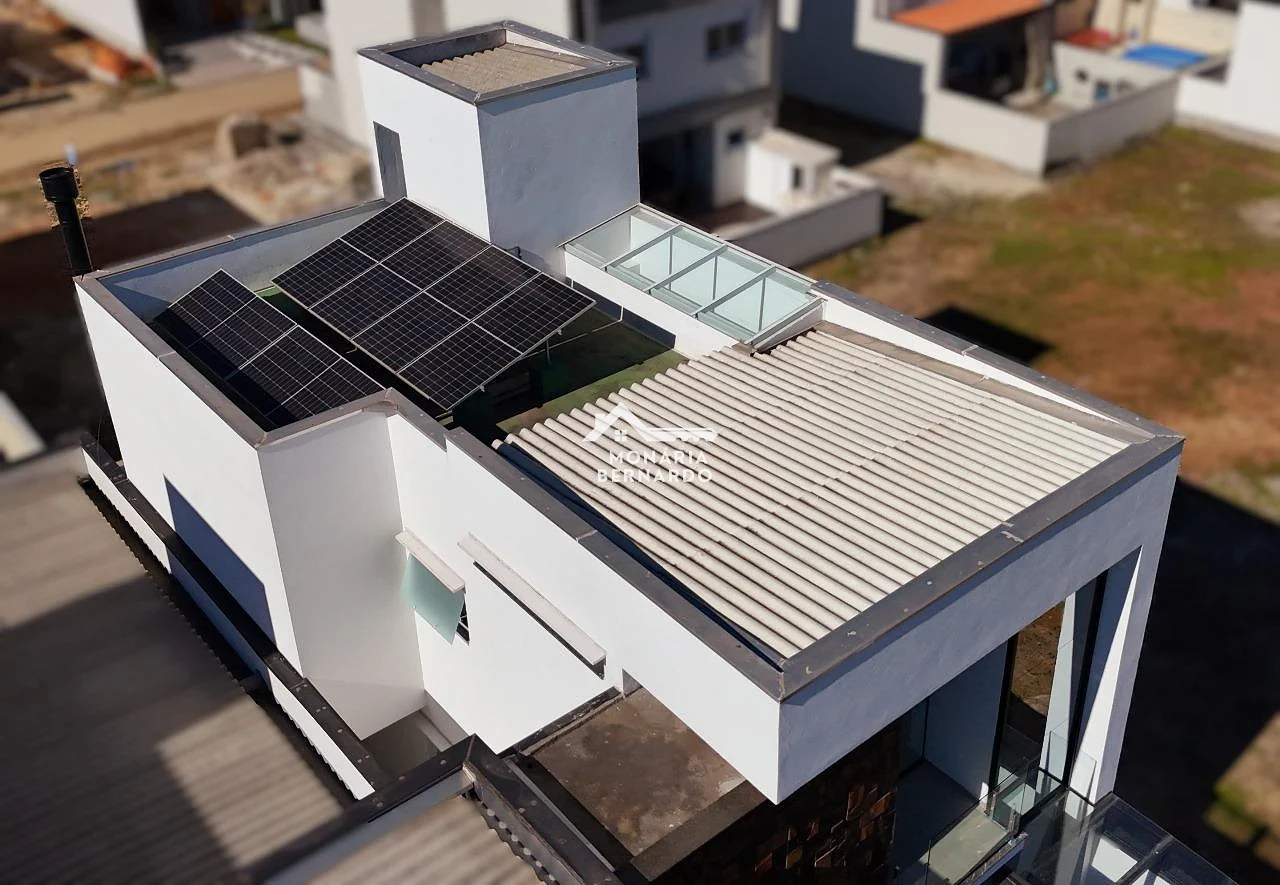 Apartamento em Beira Rio, Biguaçu. 3 quartos, 124m². Imagem 2 de 16