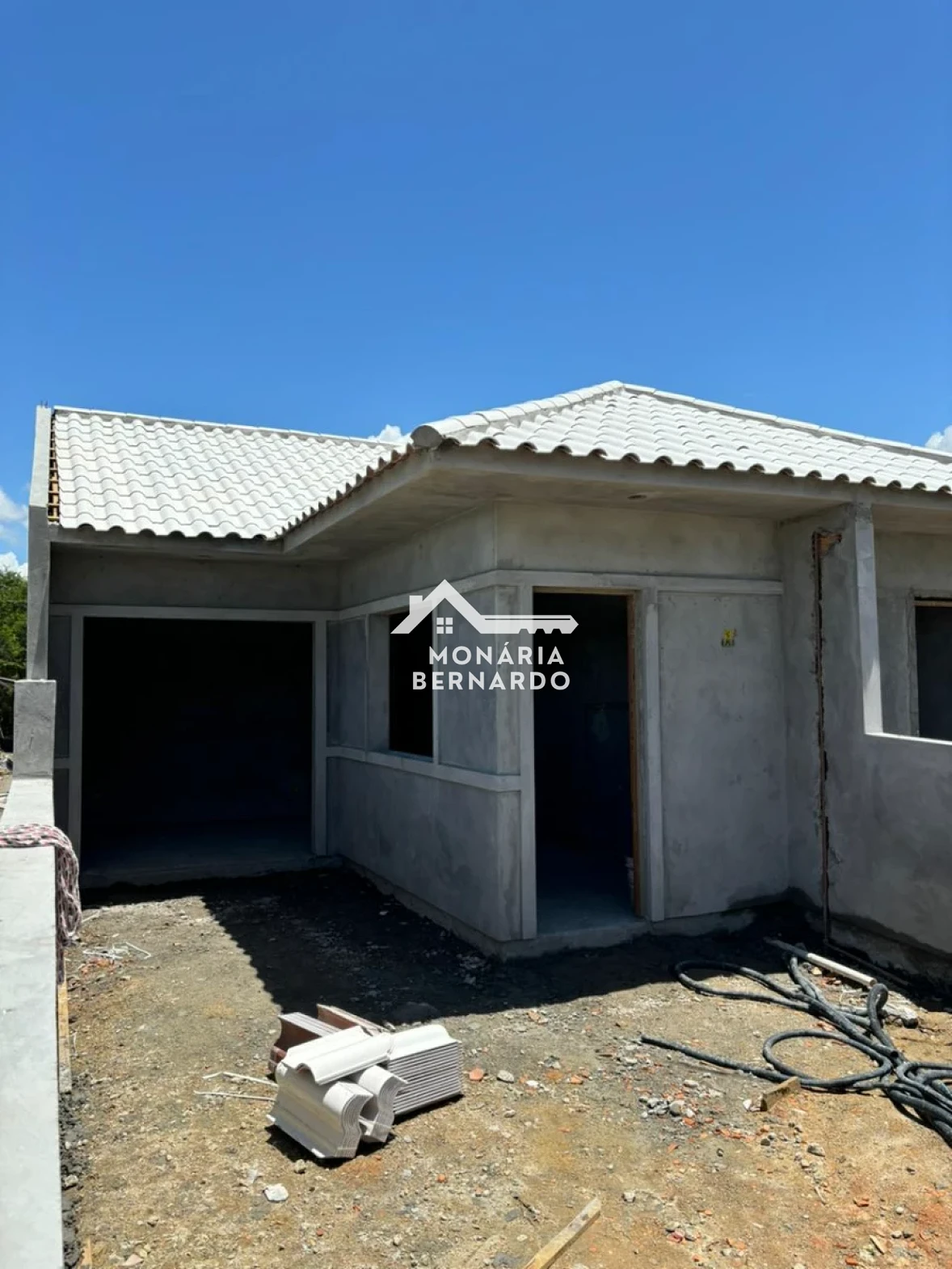 Casa Geminada em Forquilhas, São José. 2 quartos, 48m². Imagem 1 de 2