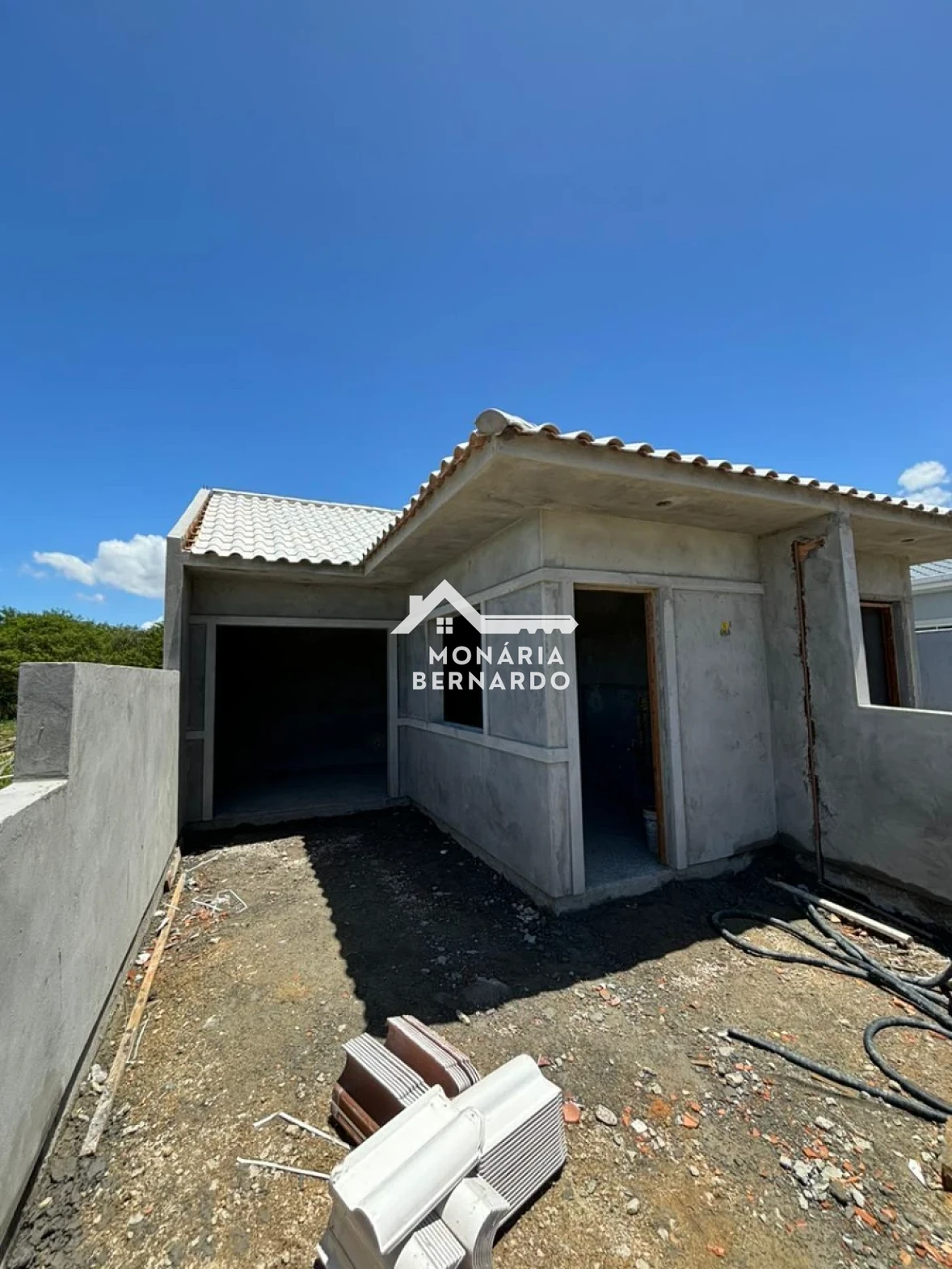 Casa Geminada em Forquilhas, São José. 2 quartos, 48m². Imagem 2 de 2