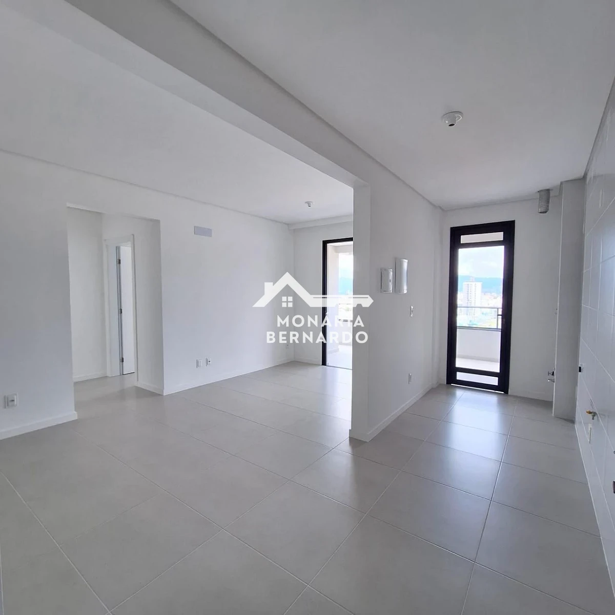 Apartamento em Pagani, Palhoça. 2 quartos, 90m². Imagem 2 de 21