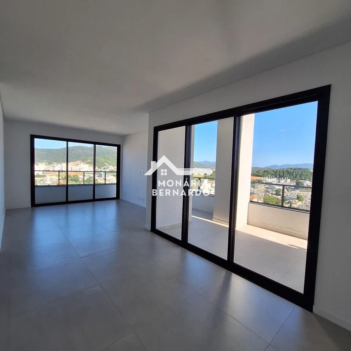 Apartamento em Pagani, Palhoça. 3 quartos, 140m². Imagem 2 de 26