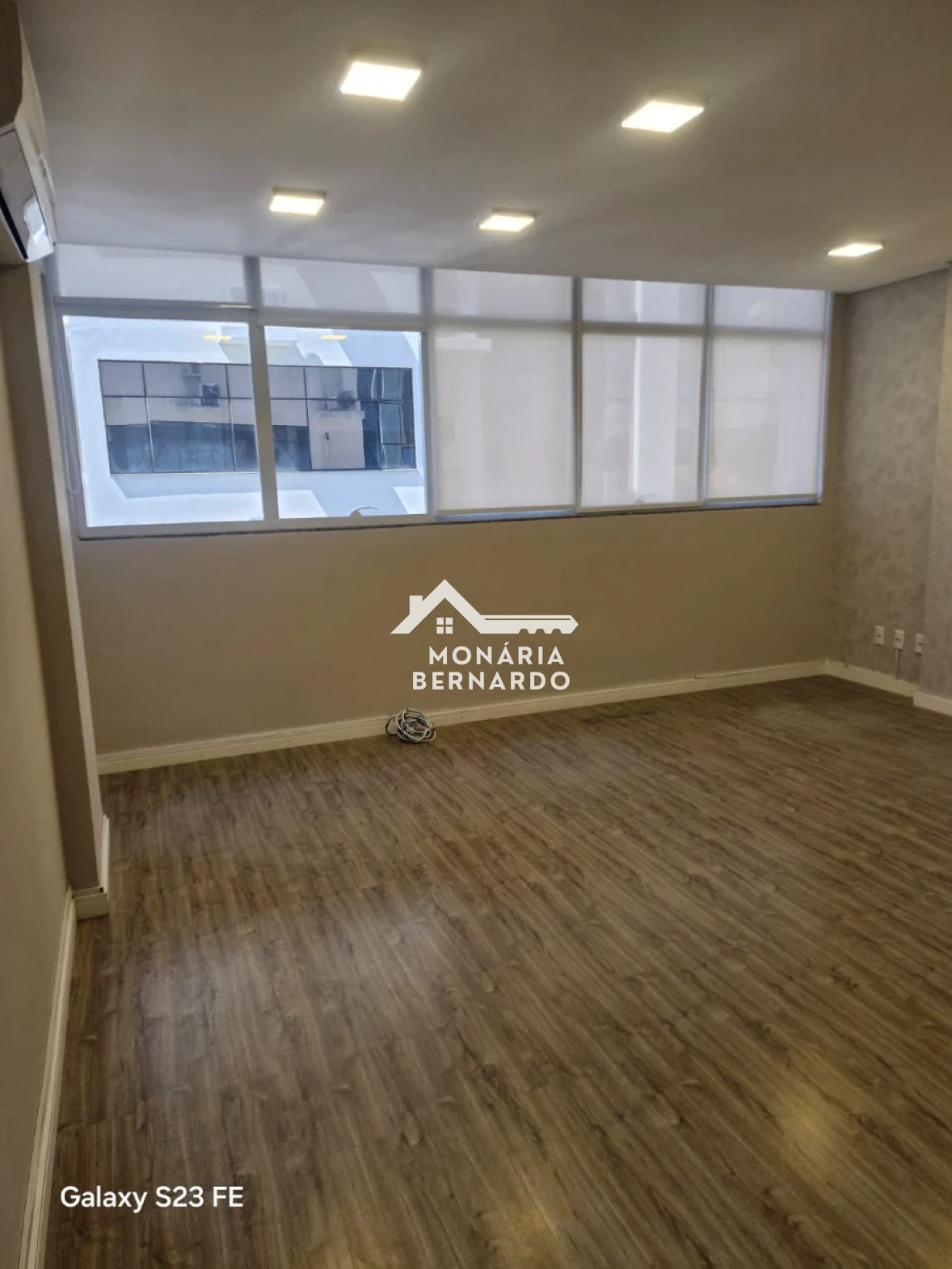 Escritório/Sala em Pagani, Palhoça. 0 quartos, 27m². Imagem 6 de 15