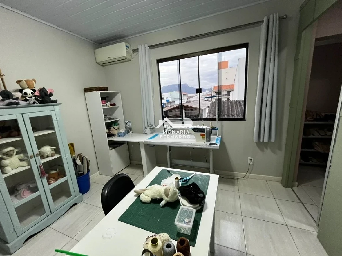 Casa em Ponte do Imaruim, Palhoça. 4 quartos, 240m². Imagem 15 de 32