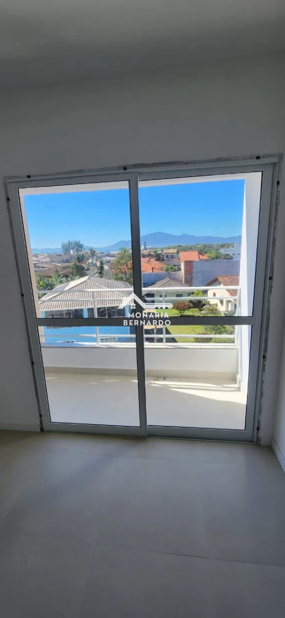 Apartamento em Barra do Aririú, Palhoça. 2 quartos, 53m². Imagem 3 de 9