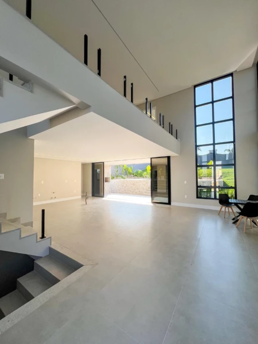 Casa em Pedra Branca, Palhoça. 4 quartos, 339m². Imagem 3 de 30