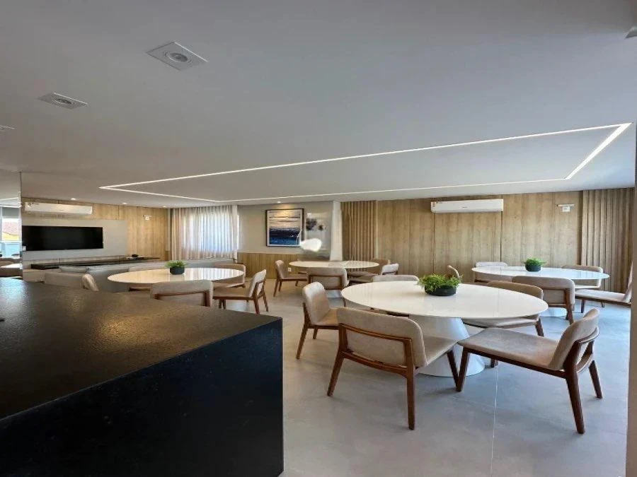 Apartamento em Barreiros, São José. 2 quartos, 138m². Imagem 2 de 24