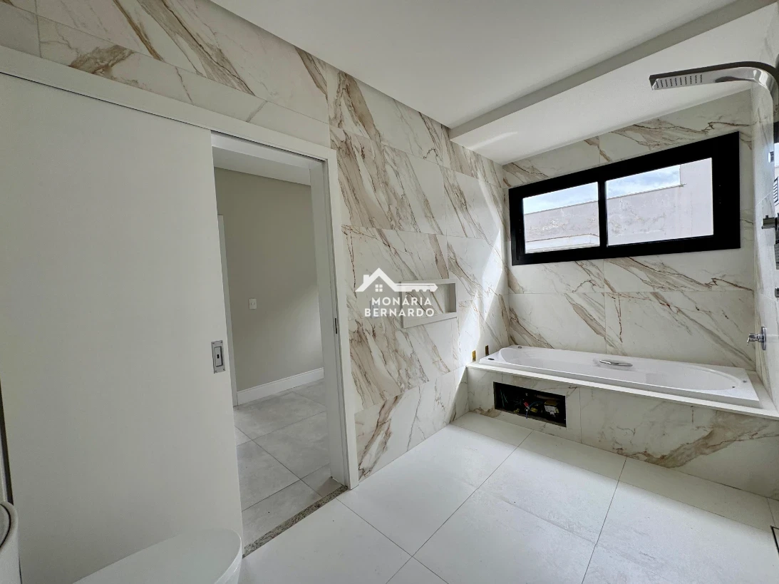 Casa em Pedra Branca, Palhoça. 4 quartos, 317m². Imagem 16 de 28