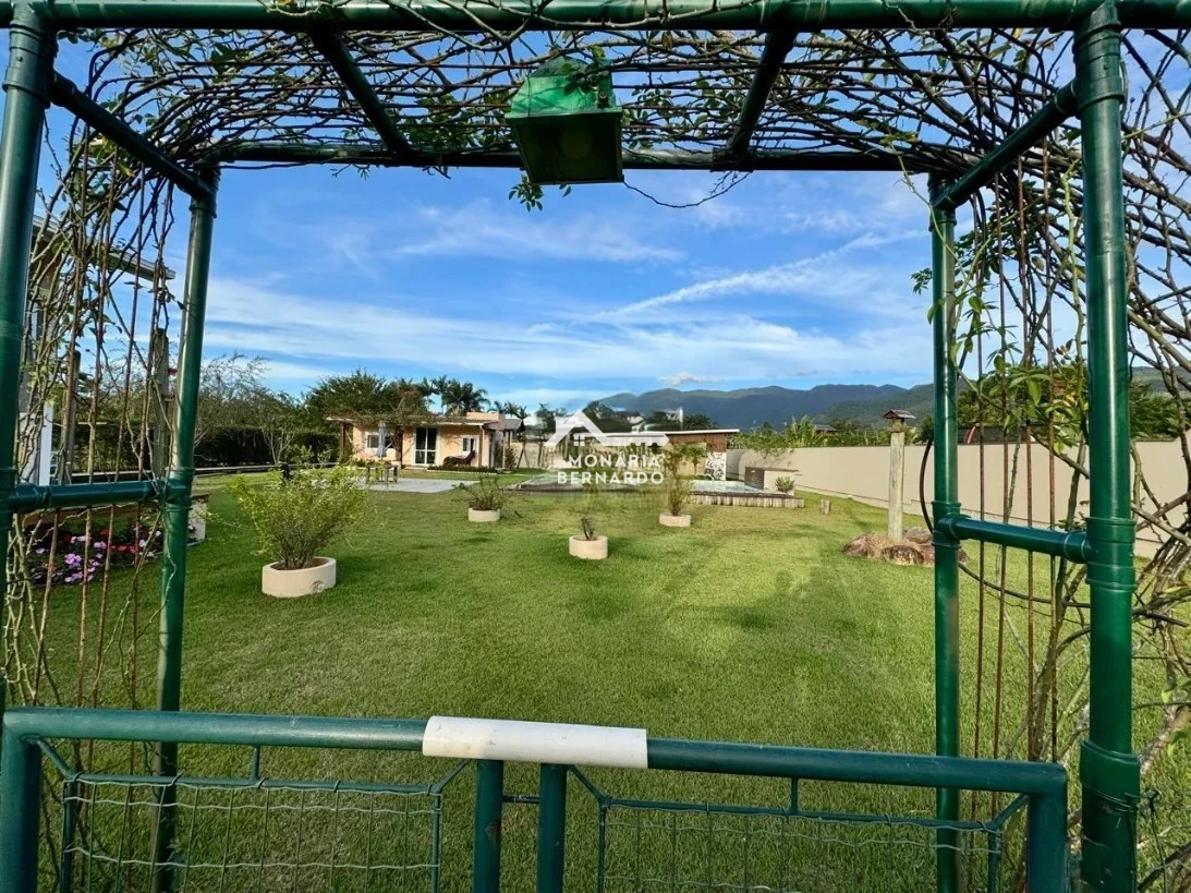 Casa em Sul do Rio, Santo Amaro da Imperatriz. 3 quartos, 378m². Imagem 20 de 32