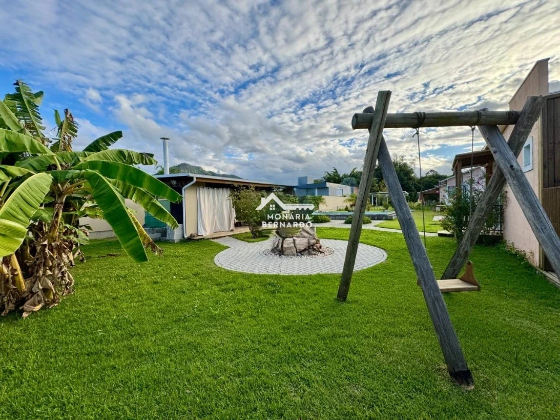 Casa em Sul do Rio, Santo Amaro da Imperatriz. 3 quartos, 378m². Imagem 23 de 32