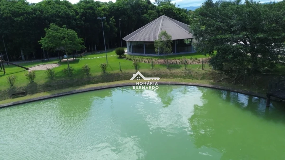 Casa em Sul do Rio, Santo Amaro da Imperatriz. 3 quartos, 378m². Imagem 26 de 32
