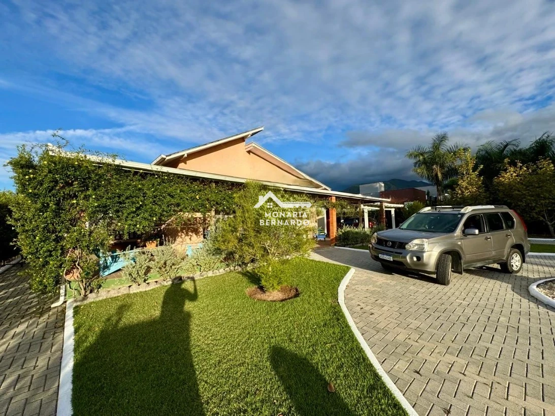 Casa em Sul do Rio, Santo Amaro da Imperatriz. 3 quartos, 378m². Imagem 25 de 32