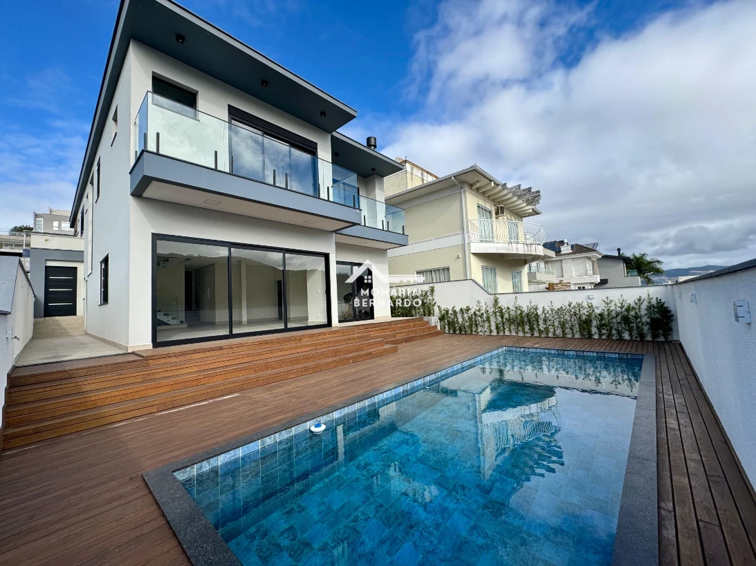 Casa em Pedra Branca, Palhoça. 3 quartos, 300m². Imagem 3 de 24