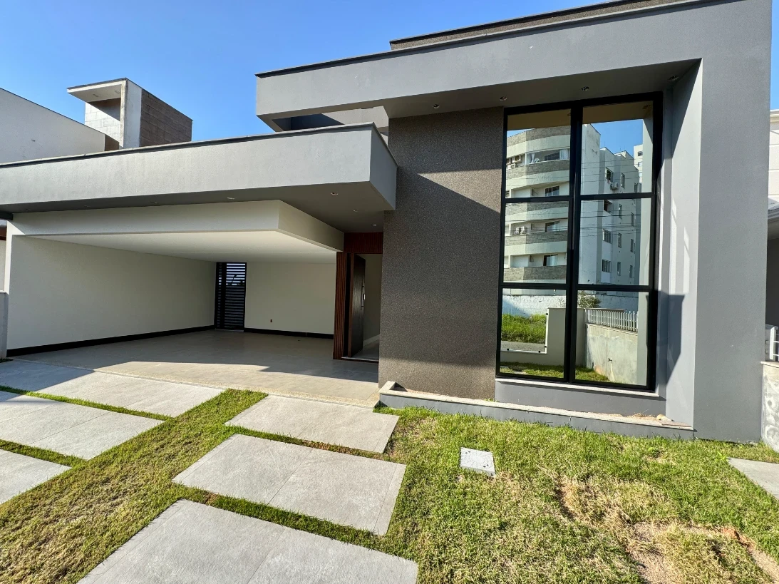 Casa em Pedra Branca, Palhoça. 3 quartos, 187m². Imagem 1 de 24