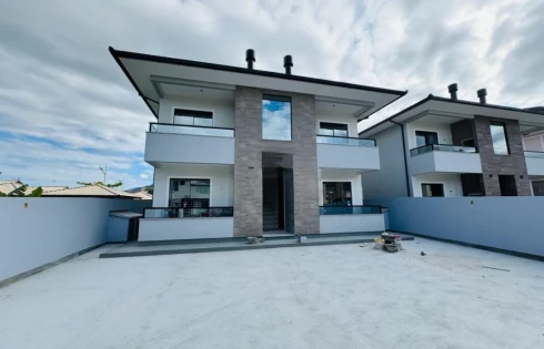 Apartamento com 2 quartos em Nova Palhoça, Palhoça