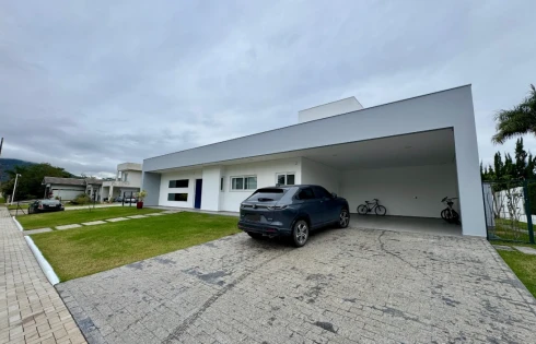 Casa com 4 quartos em Sul do Rio, Santo Amaro da Imperatriz