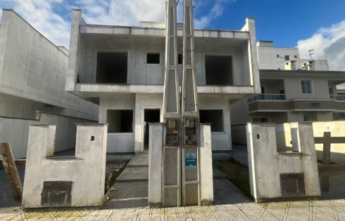 Sobrado Geminado com 3 quartos em Nova Palhoça, Palhoça