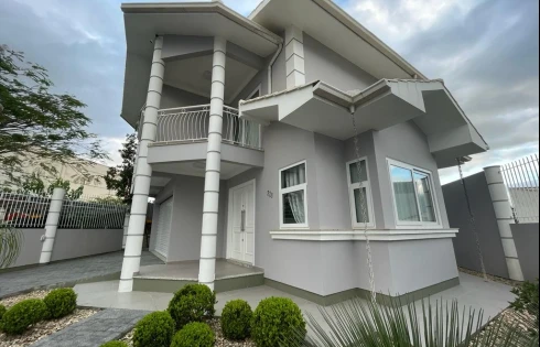 Casa com 2 quartos em Aririú, Palhoça