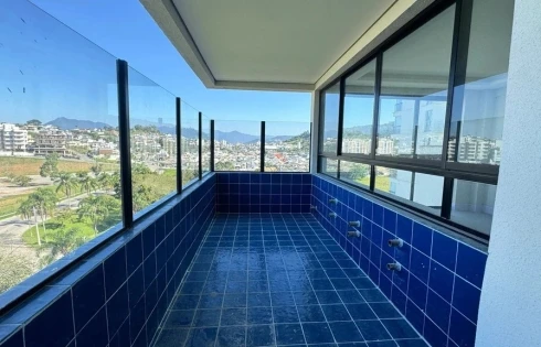 Apartamento com 3 quartos em Pedra Branca, Palhoça