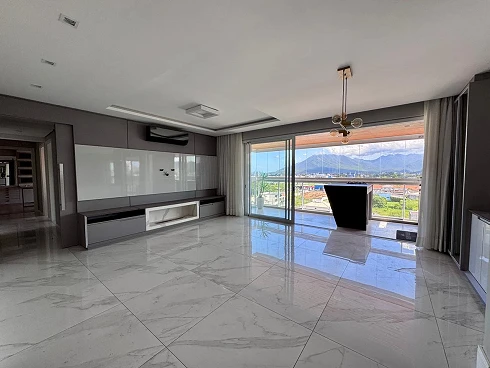 Apartamento com 4 quartos em Pagani, Palhoça