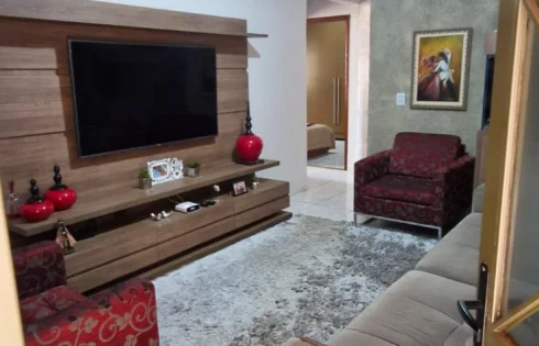 Casa em Jardim Canaã, Uberlândia