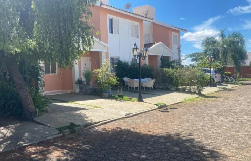 Casa em Jardim Karaíba, Uberlândia