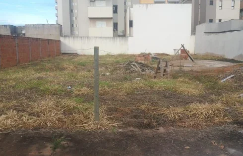 Terreno em Novo Mundo, Uberlândia