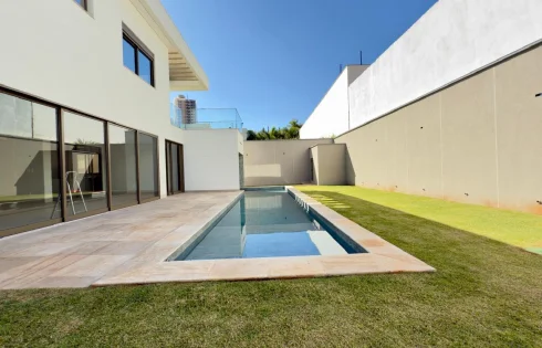 Casa em Morada da Colina, Uberlândia