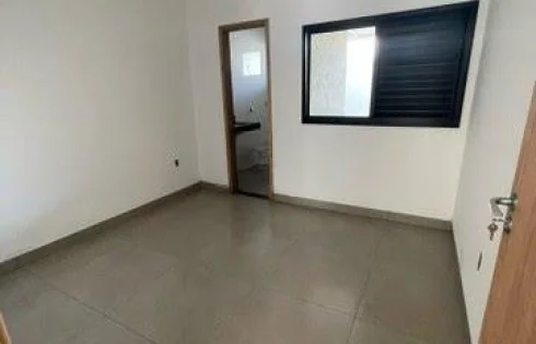 Casa em Novo Mundo, Uberlândia