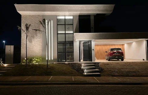 Casa em Cond. Arts, Uberlândia
