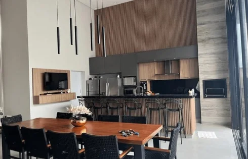 Casa em Cond. Arts, Uberlândia