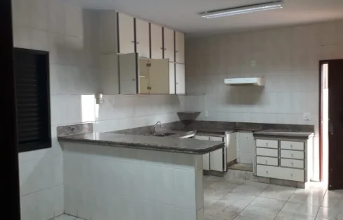 Casa em Cidade Jardim, Uberlândia