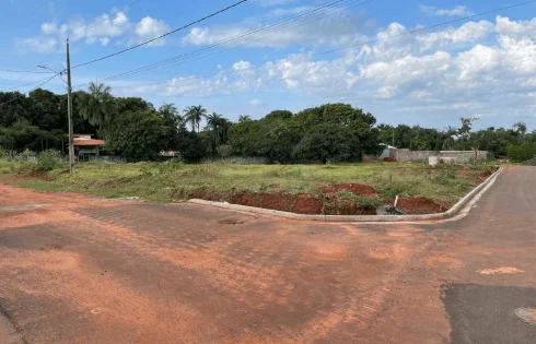 Terreno em Quintas do Bosque, Uberlândia