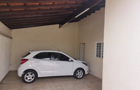 Casa em Jardim das Palmeiras, Uberlândia