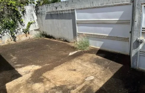 Casa em Laranjeiras, Uberlândia