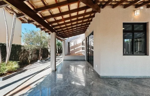 Casa em Cidade Jardim, Uberlândia