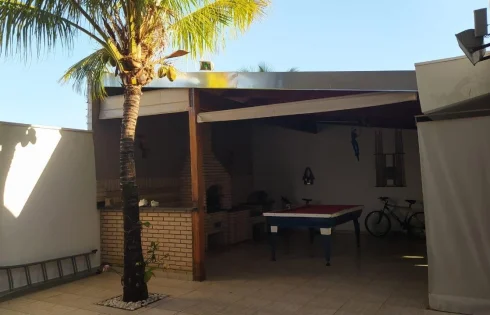 Casa em Morada da Colina, Uberlândia