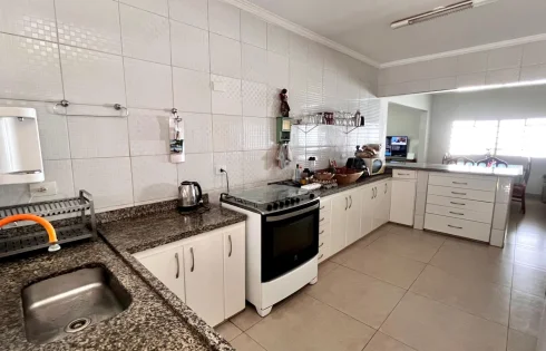 Casa em Granada, Uberlândia