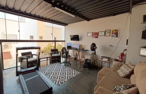 Casa em Laranjeiras, Uberlândia