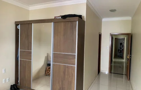 Casa em Osvaldo Rezende, Uberlândia