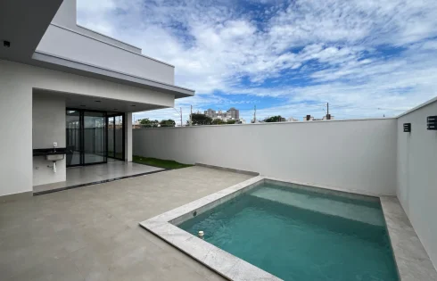 Casa em Laranjeiras, Uberlândia