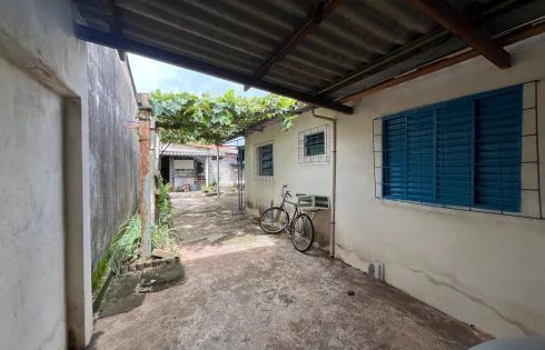Casa em Luizote de Freitas, Uberlândia