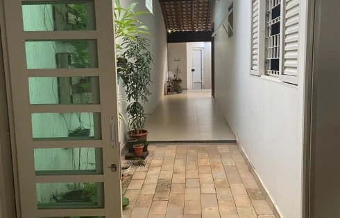 Casa em Luizote de Freitas, Uberlândia